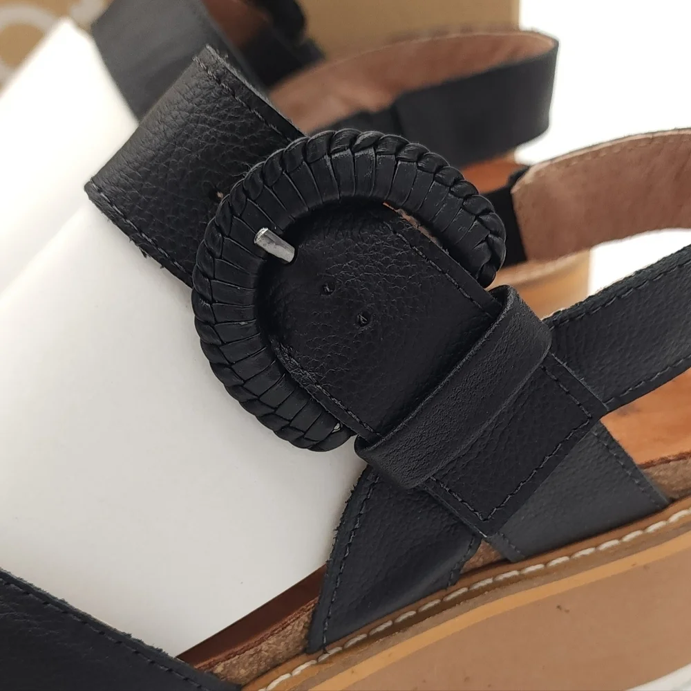 NAOT Crepe Black Soft Leather Platform Chunky Sandal Women's Size 7 - Picture 6 of 12